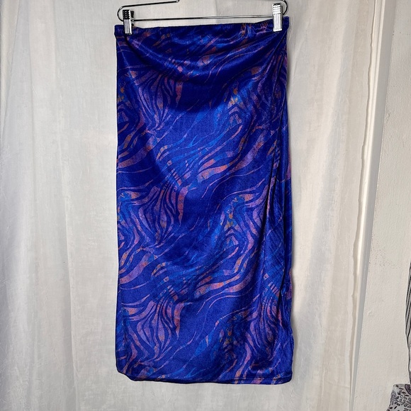 PrettyLittleThing PLUS NWT Tube Dress Stretchy Bodycon Purple & Pink Velour - Picture 1 of 13
